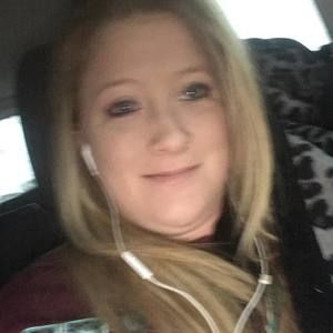 Meet your Posher, Holly